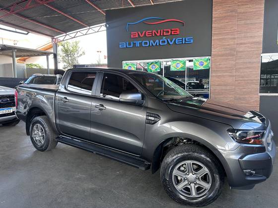 FORD RANGER 2.2 XLS 4X4 CD 16V DIESEL 4P AUTOMÁTICO FORD RANGER 2.2 XLS 4X4 CD 16V DIESEL 4P AUTOMÁTICO